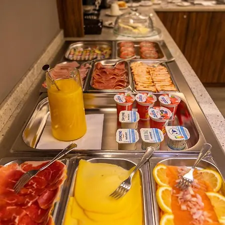 Ambiotel 4*