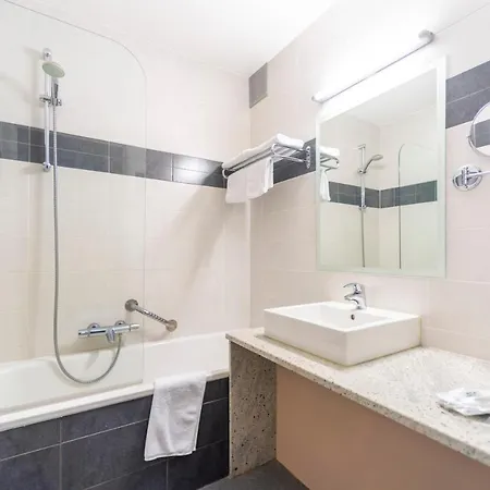 Ambiotel Ξενοδοχείο 4*